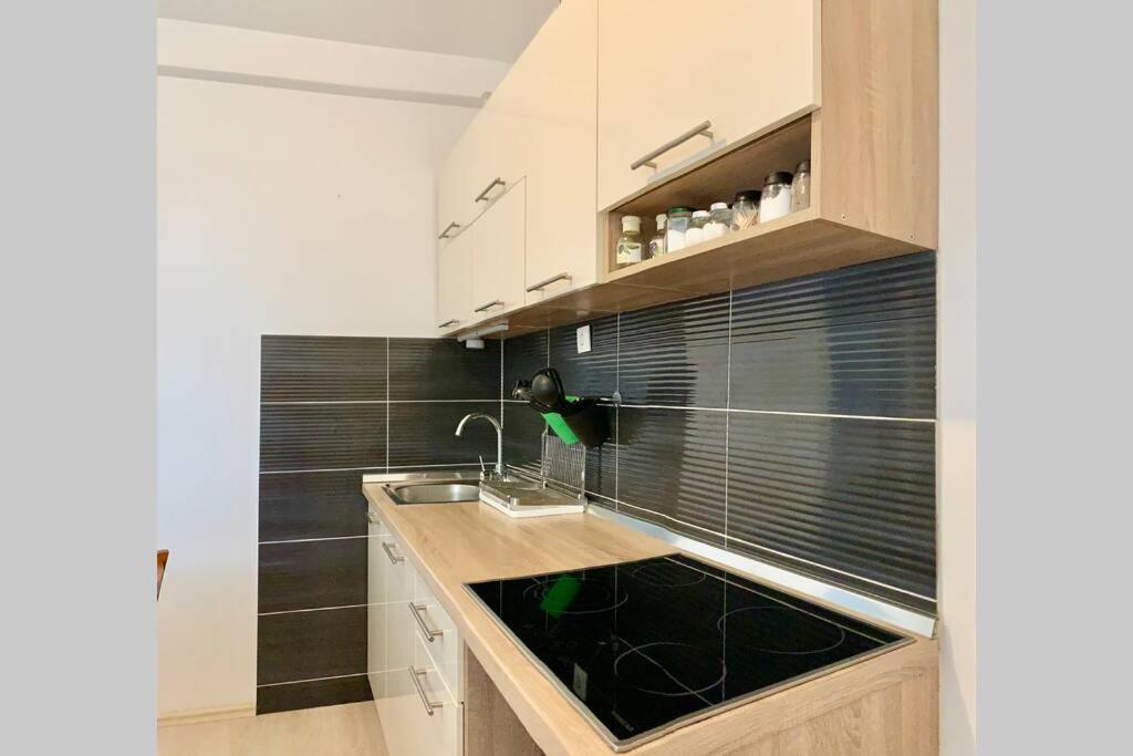 Summer Apartment 4 马卡尔斯卡 外观 照片