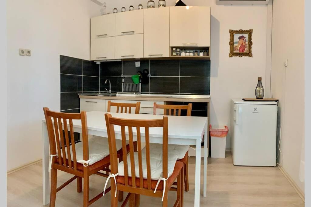 Summer Apartment 4 马卡尔斯卡 外观 照片
